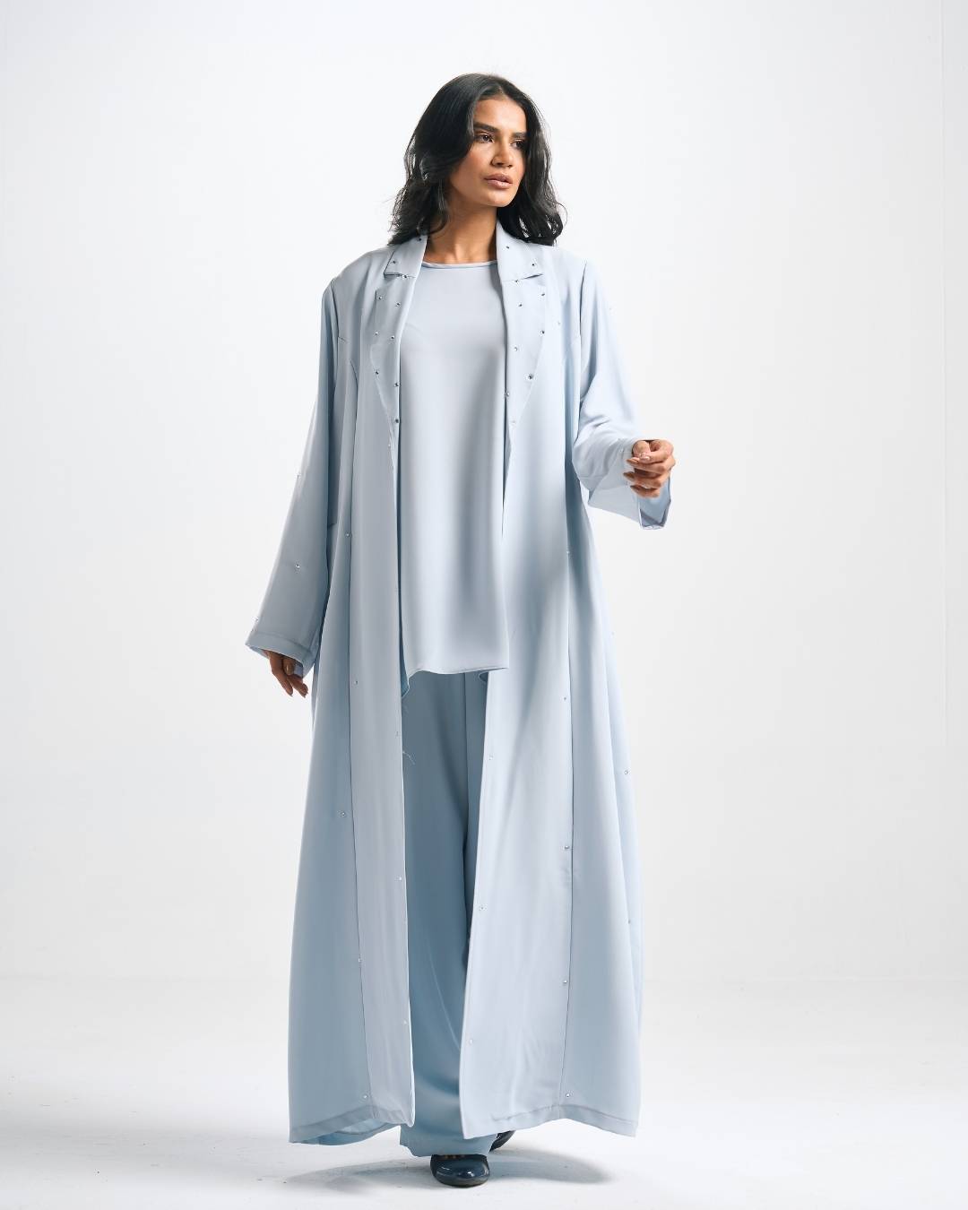 طقم عباية سهرة (عباية فصوص + توب + بنطلون) - TS017