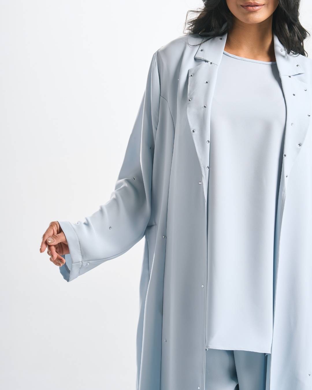 طقم عباية سهرة (عباية فصوص + توب + بنطلون) - TS017