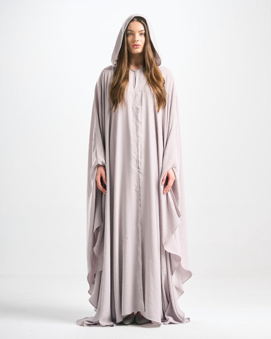 طقم عباية سهرة مرصعة بالفصوص الفاخرة