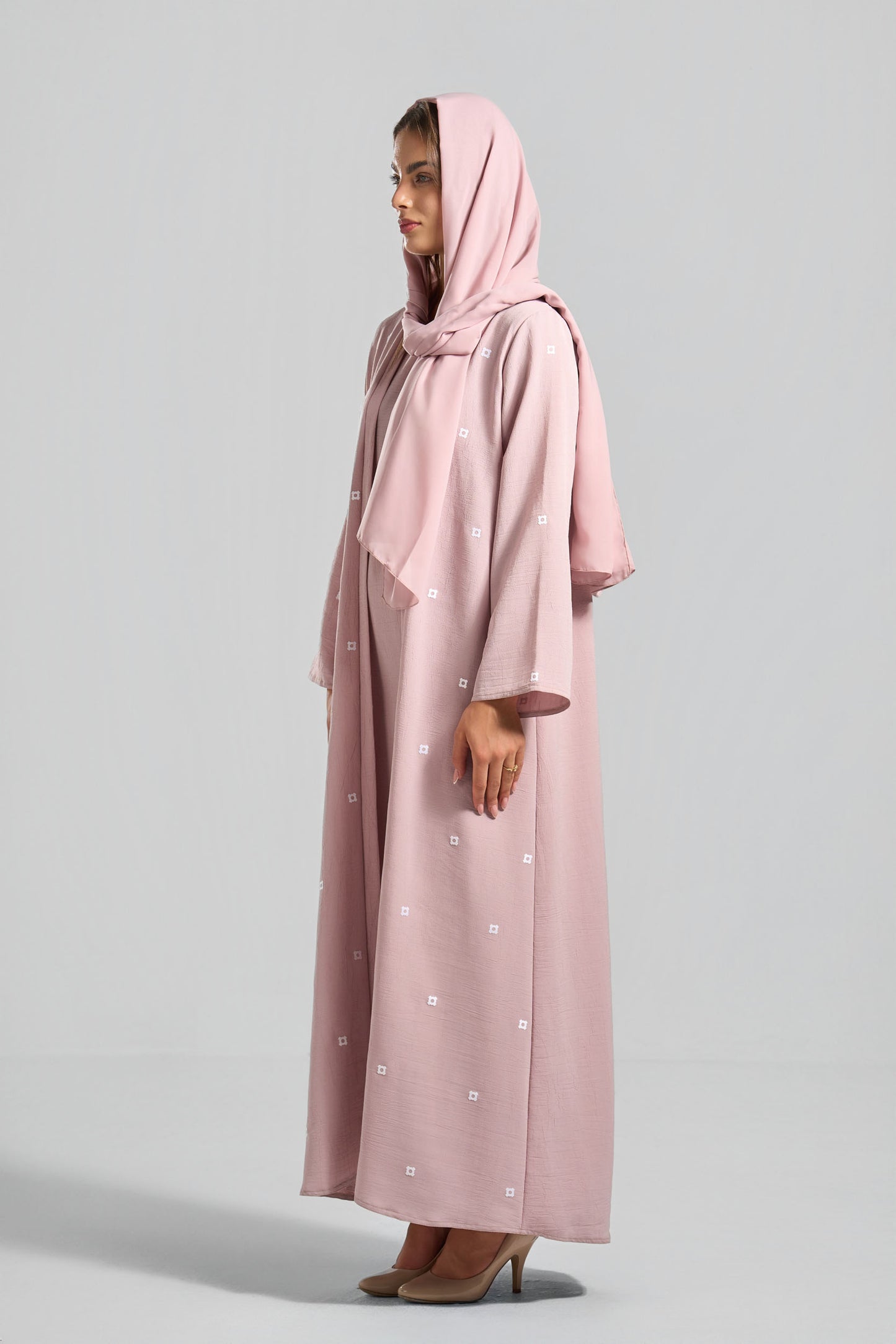 طقم عباية تطريز - C0611