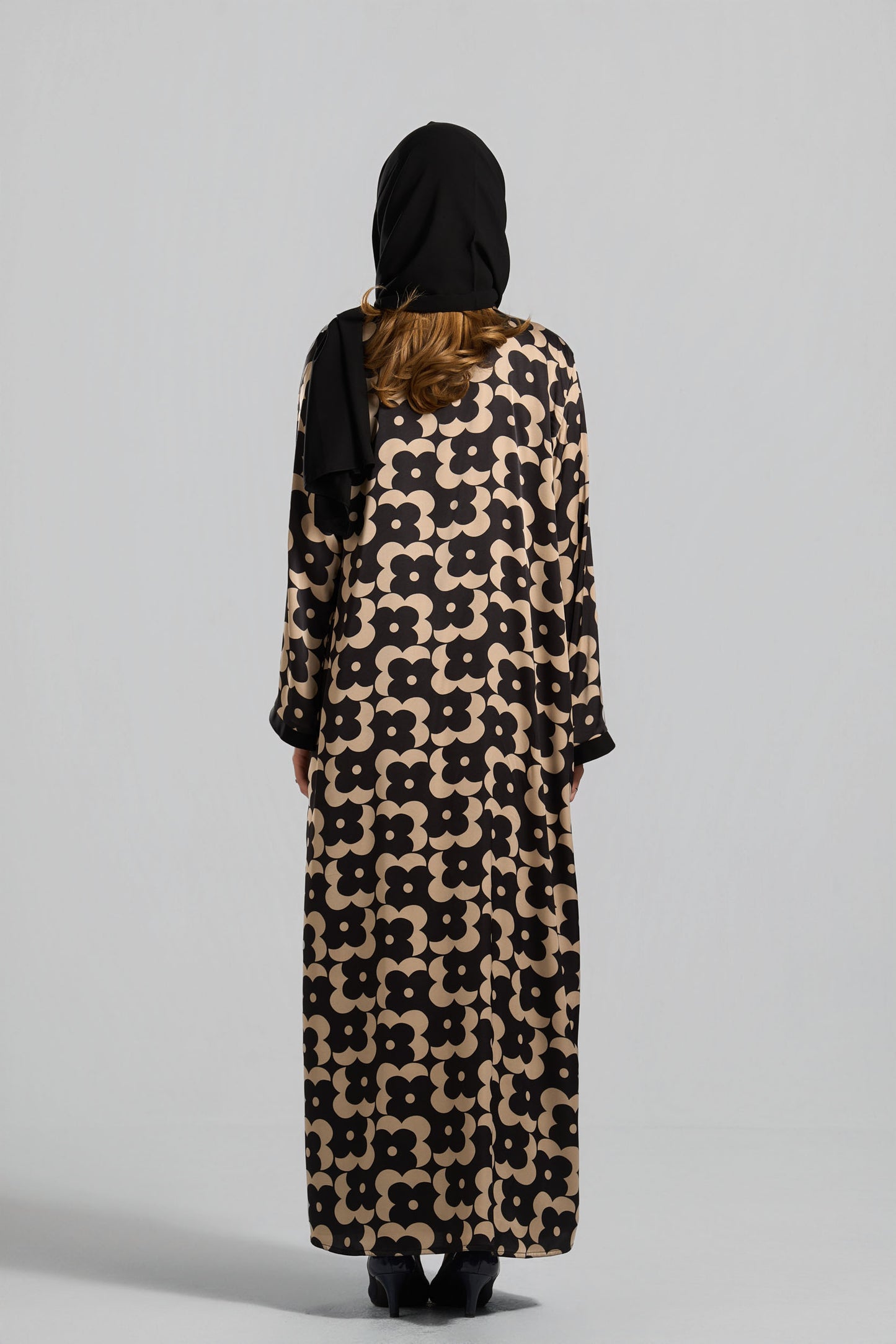 طقم عباية تطريز - C0611