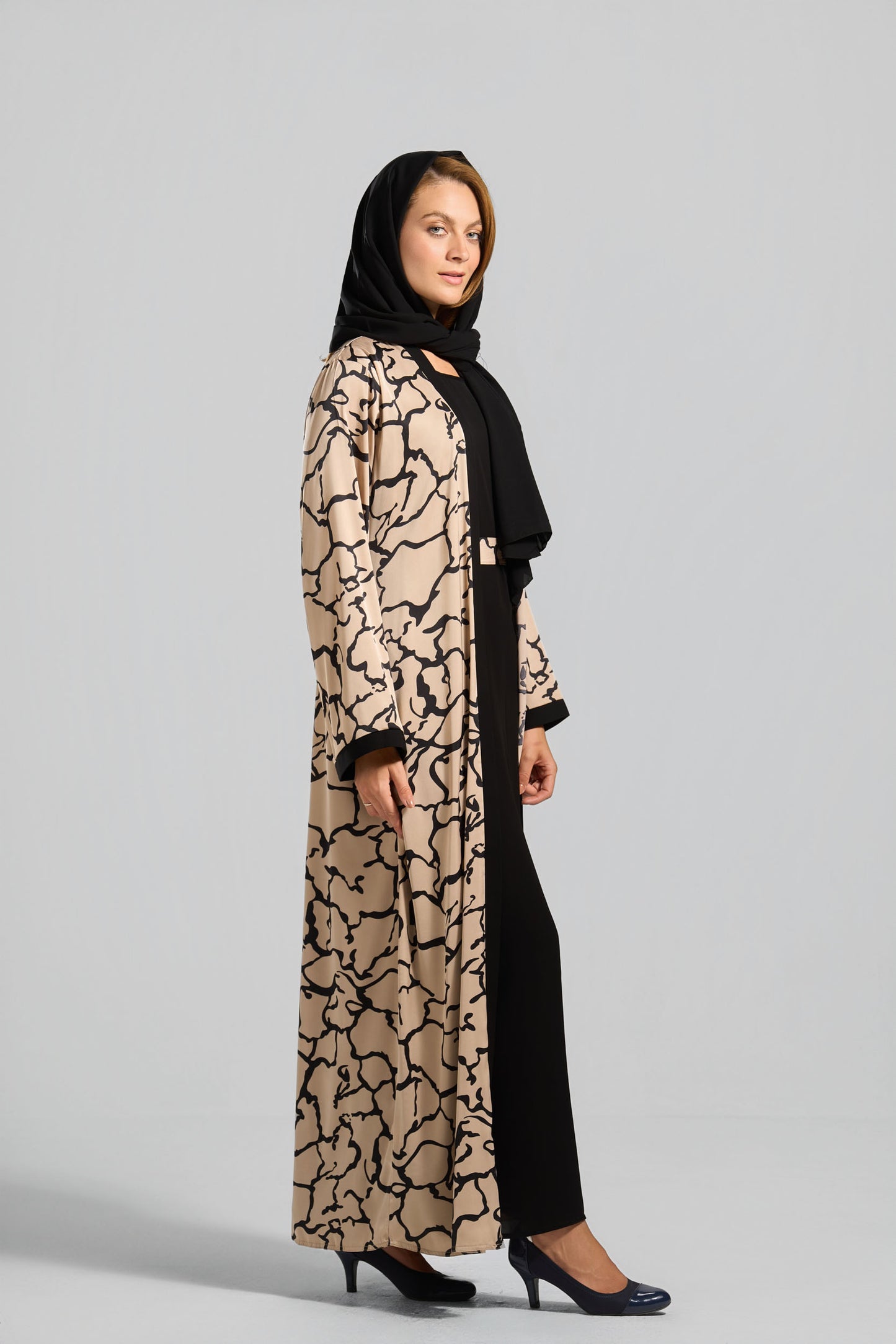 طقم عباية تطريز - C0611