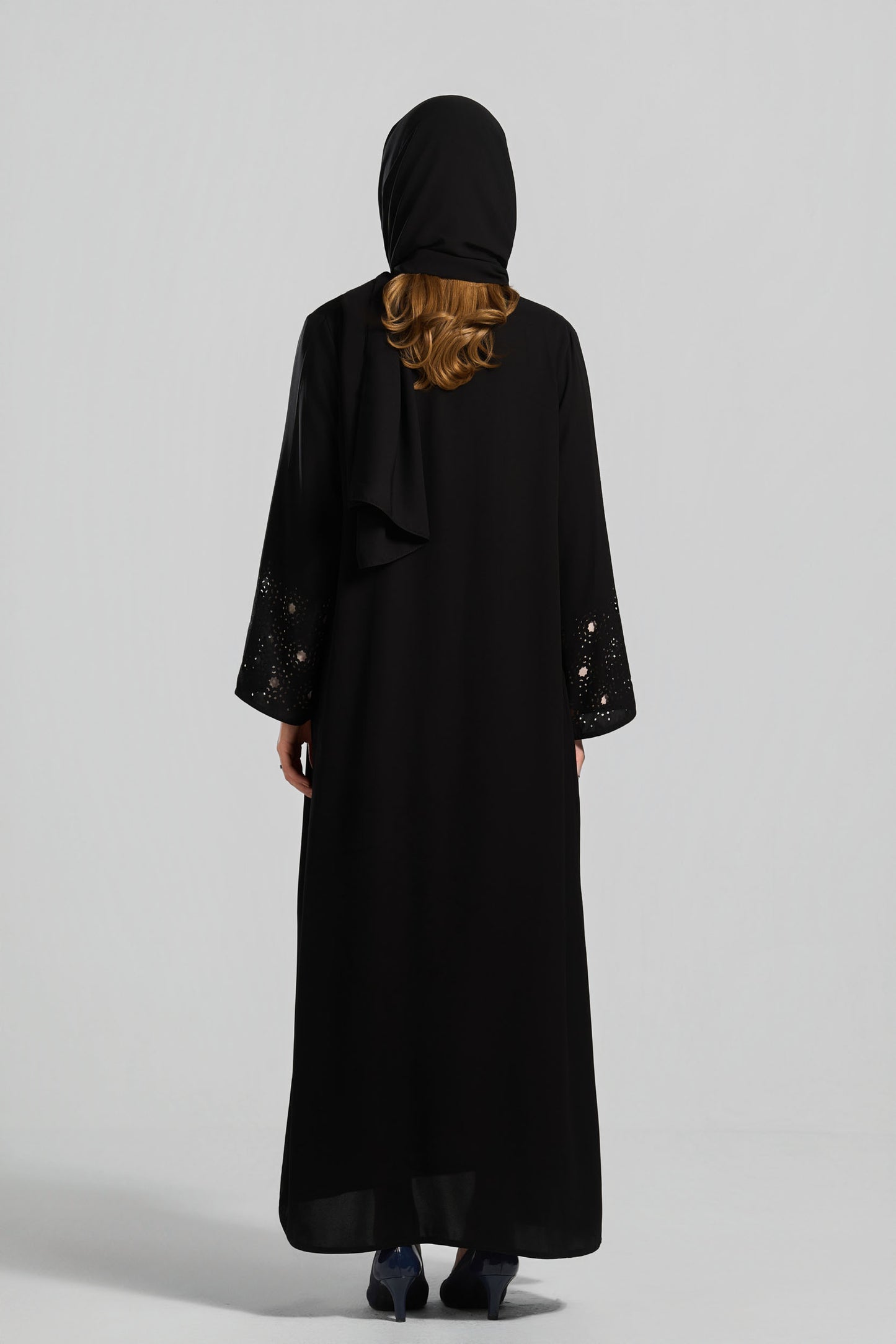 طقم عباية تطريز - C0611