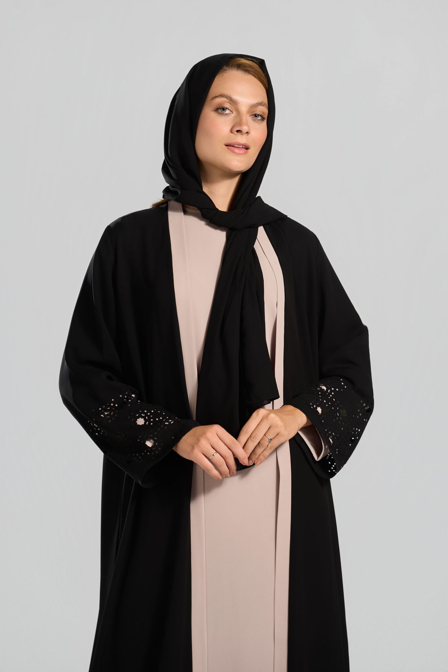 طقم عباية تطريز - C0611